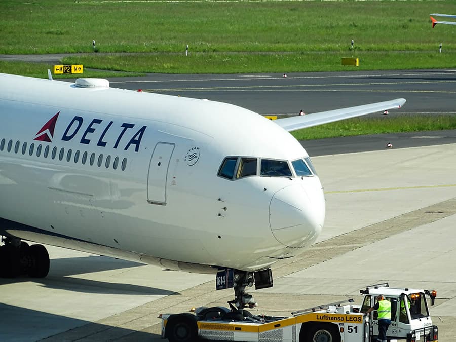 Delta plane